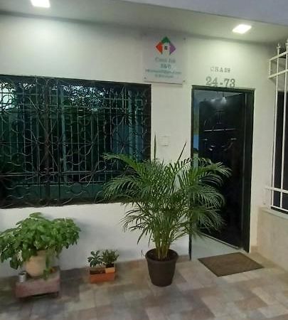 Bed and Breakfast Hostal Casa Jak Santa Marta Экстерьер фото