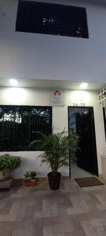 Bed and Breakfast Hostal Casa Jak Santa Marta Экстерьер фото