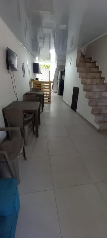 Bed and Breakfast Hostal Casa Jak Santa Marta Экстерьер фото